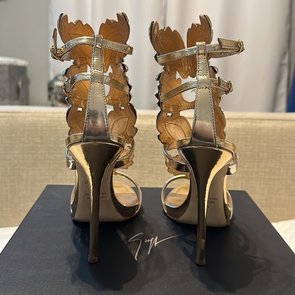 Giuseppe Zanotti Curl Summer Heels - Picture 3 of 6